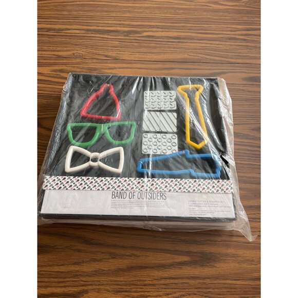 Band of Outsiders cookie cutter & stamp set - Picture 1 of 5